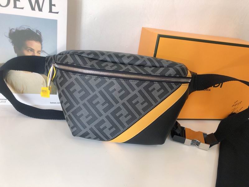 BOLSO WAIST FENDI