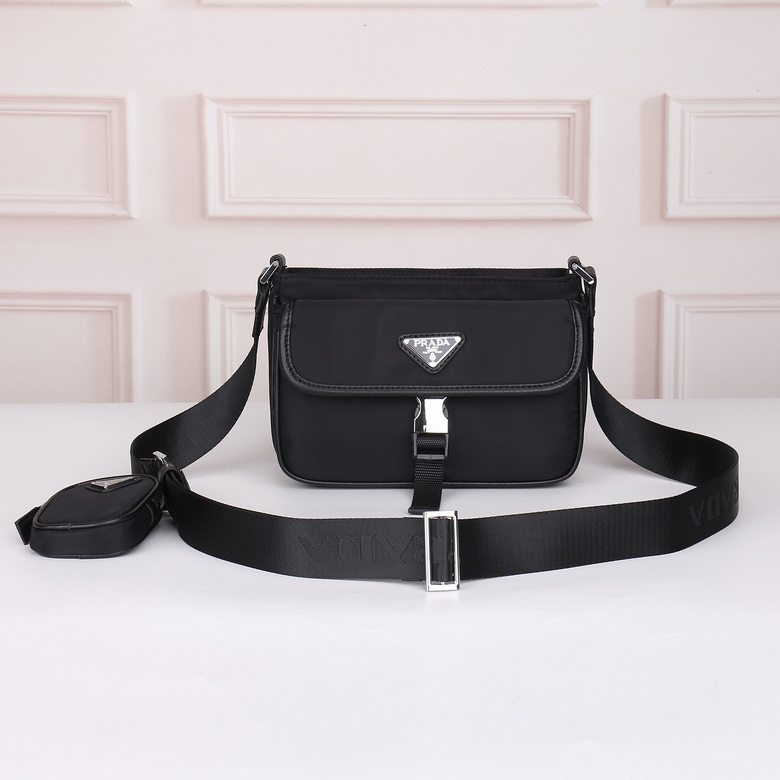 BOLSO MESSENGER PRADA