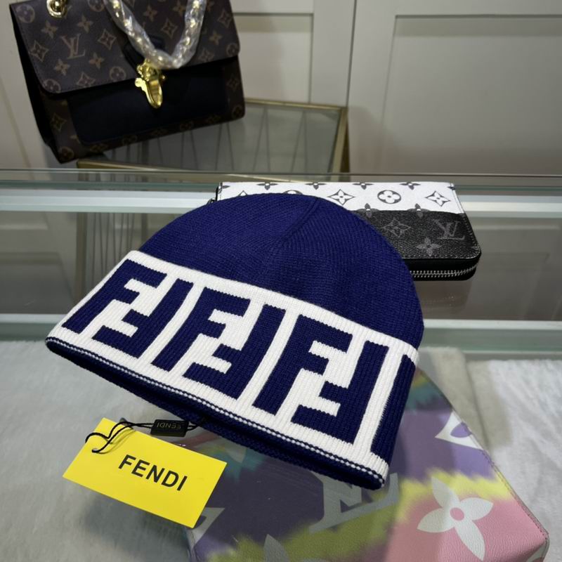 GORRO FENDI