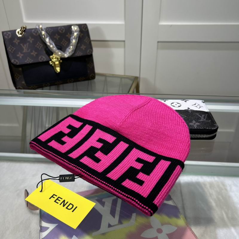 GORRO FENDI