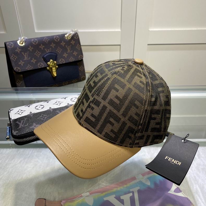 GORRA FENDI