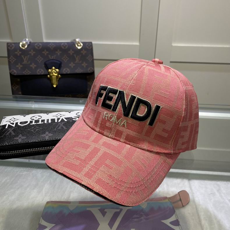 GORRA FENDI